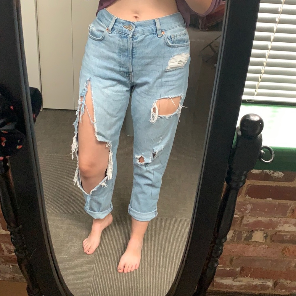 Forever 21 mom jean, size 26, light blue